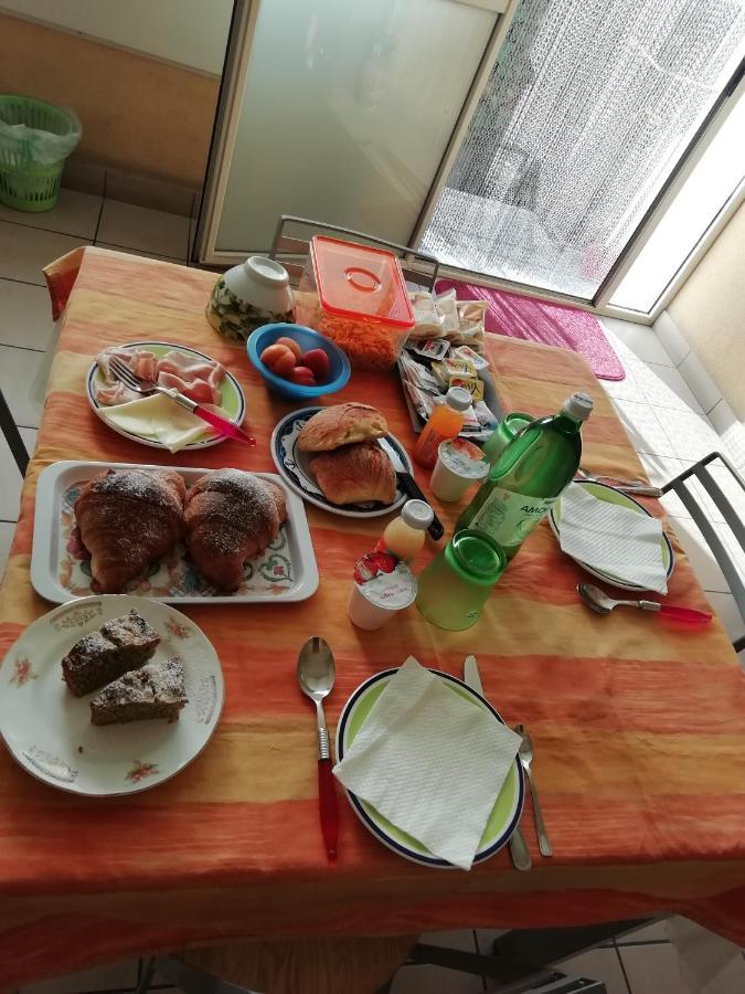 مبيت وإفطار Adrano Eurelios المظهر الخارجي الصورة